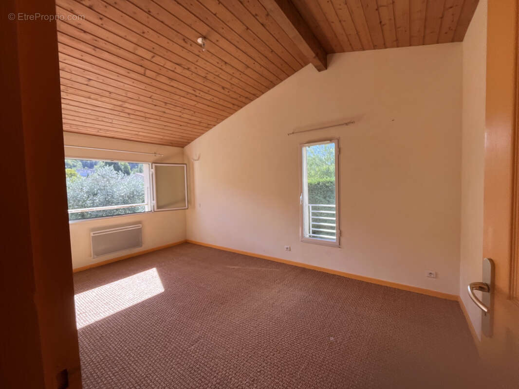 Maison à TOURNON-SUR-RHONE