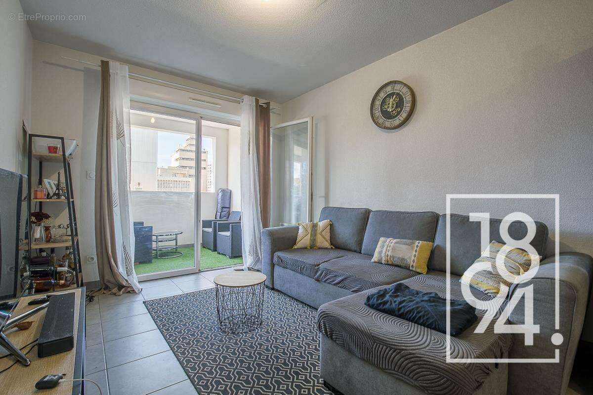 Appartement à MARSEILLE-3E