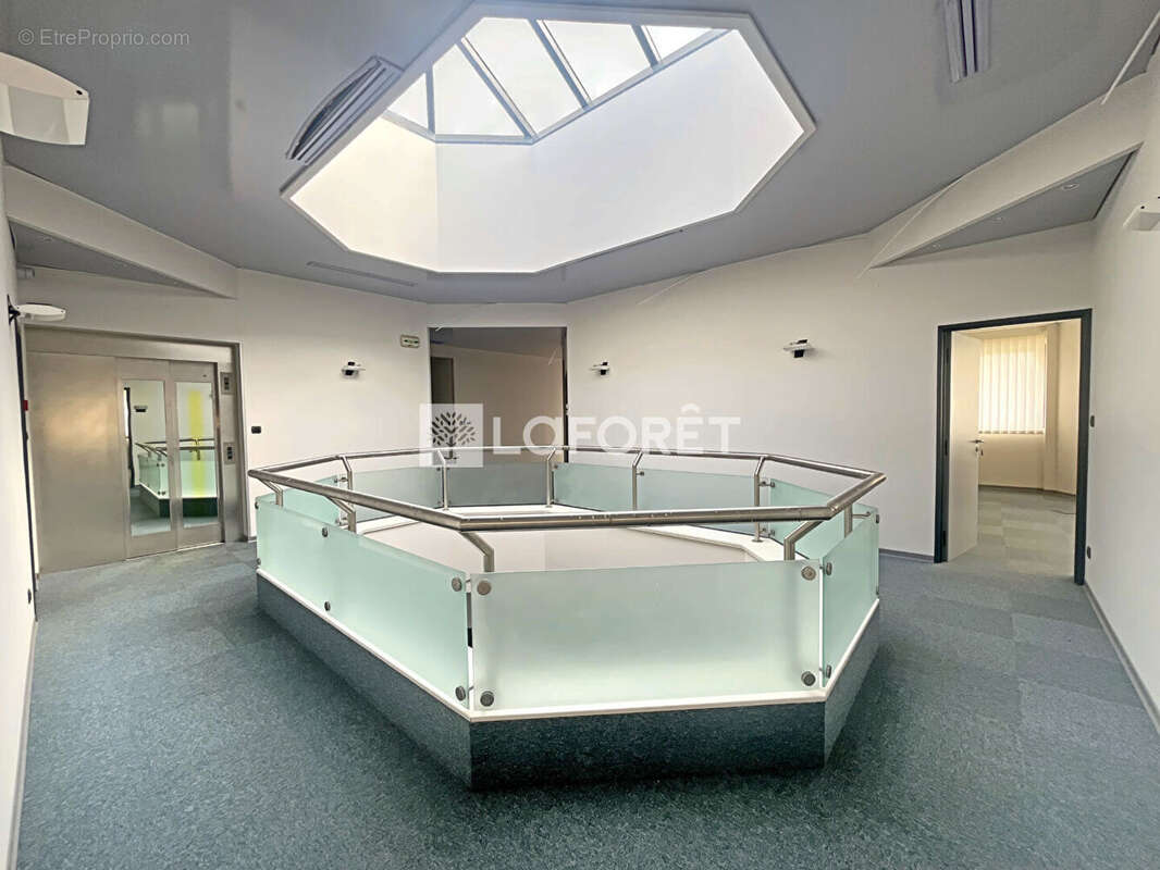 Commerce à IZERNORE