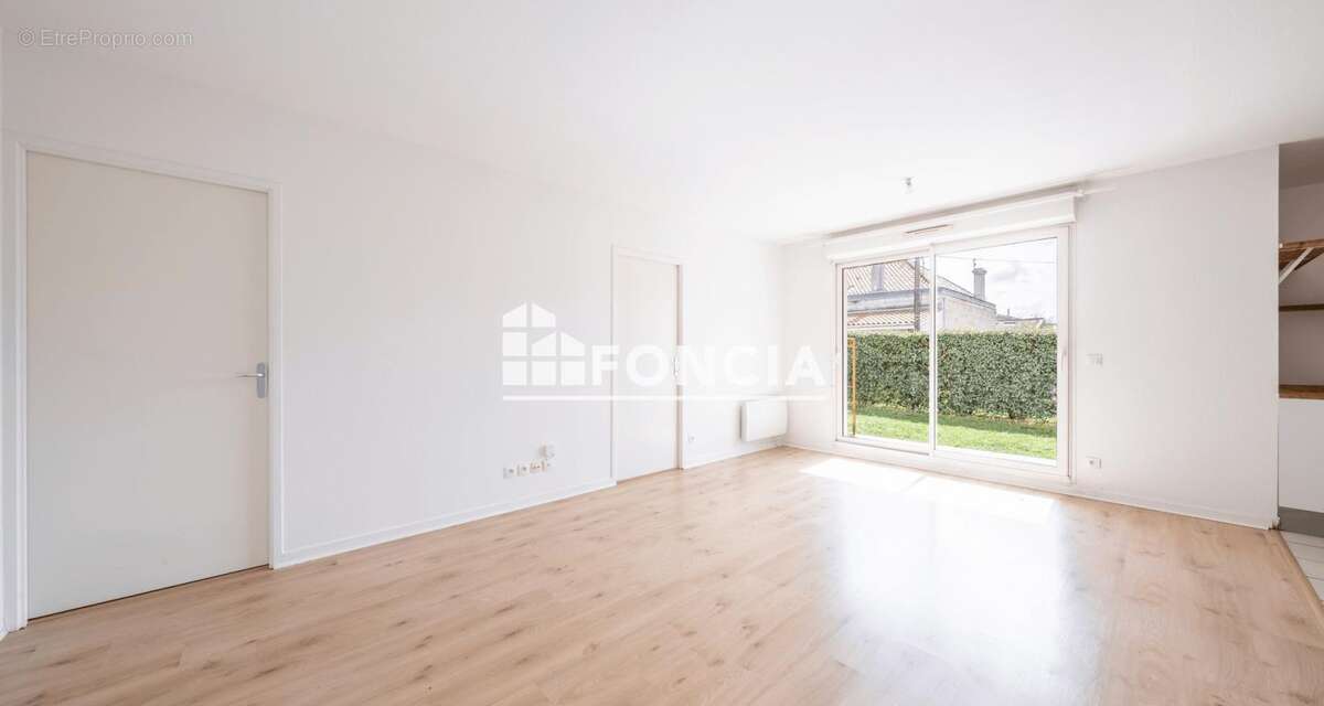 Appartement à LE BOUSCAT