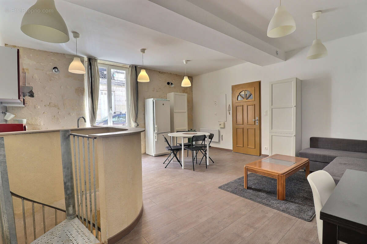 Appartement à BORDEAUX