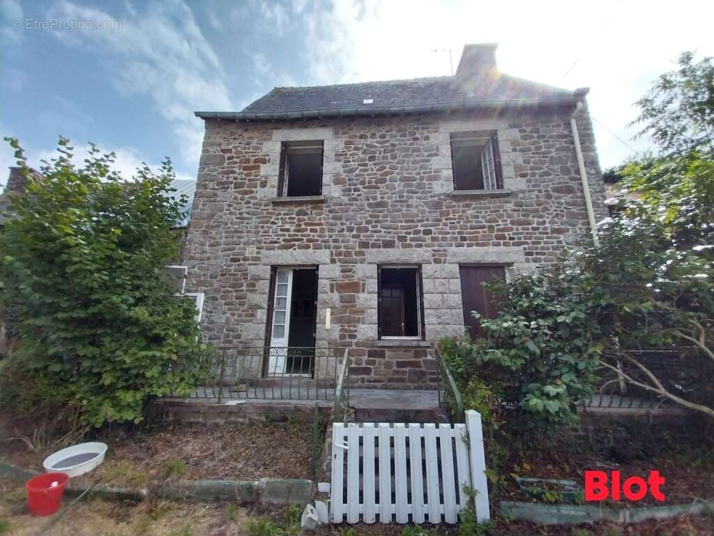 Maison à SAINT-HELEN