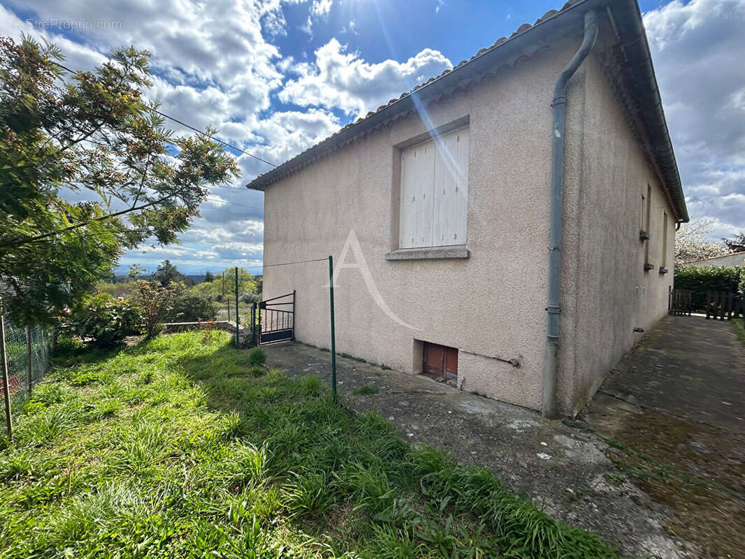 Maison à VILLARDONNEL