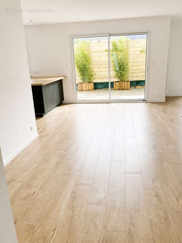 Maison de plain-pied de 102 m² LANNILIS (29) - photo 5