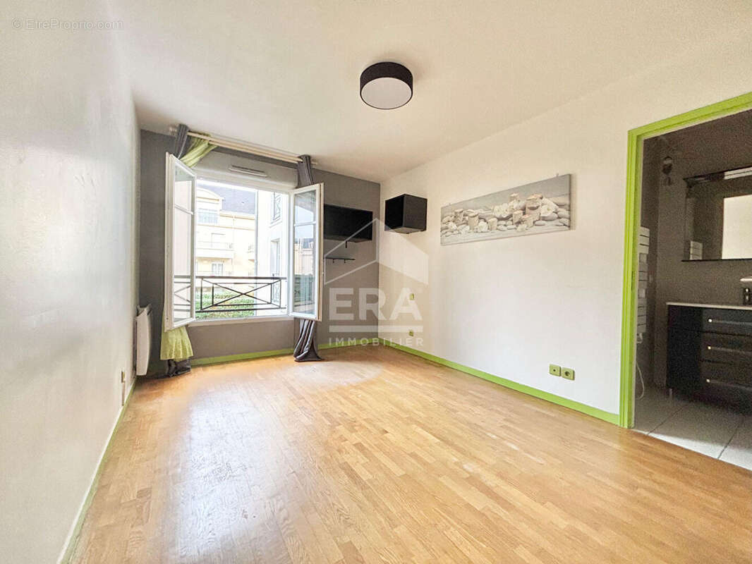 Appartement à EMERAINVILLE