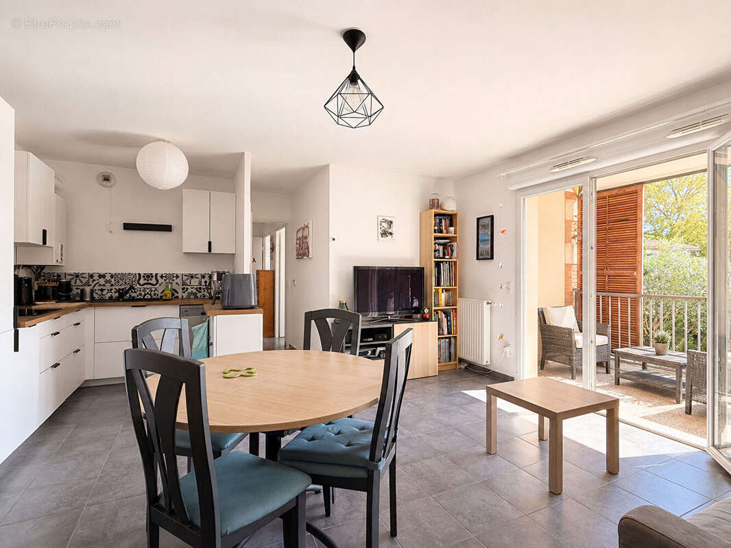 Appartement T3 - parking et cellier - photo 2
