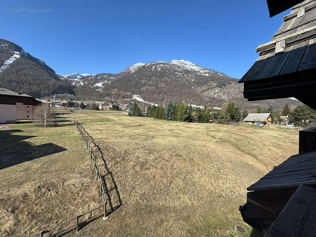 Appartement à LA SALLE-LES-ALPES