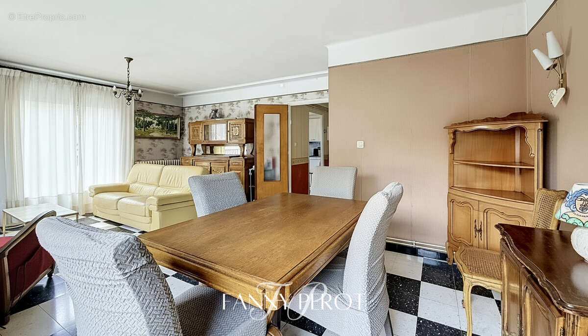 Appartement T4 de 91m² à Perpignan - photo 3