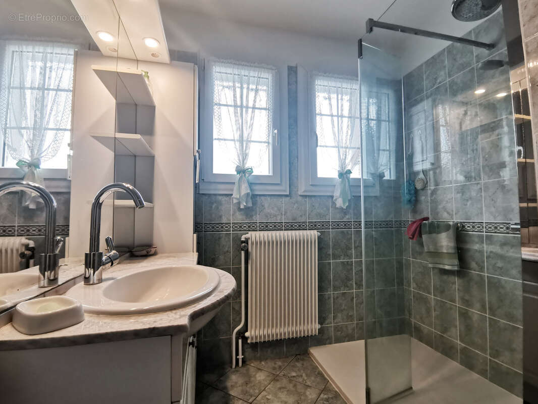 Maison à VAROIS-ET-CHAIGNOT