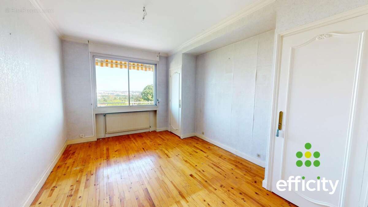 Appartement à LA MULATIERE