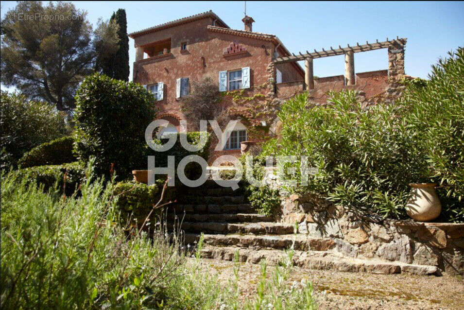 Villa Sainte Maxime 10 pièces de 450 m2 - photo 2