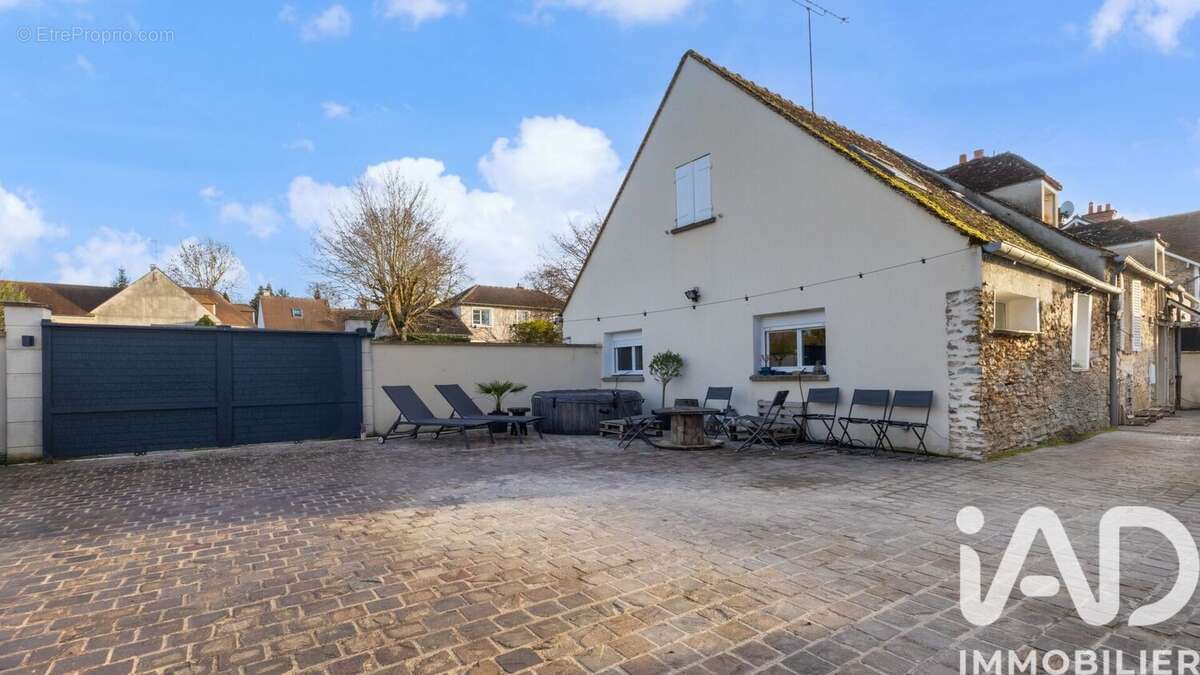 Photo 2 - Maison à BOISSISE-LA-BERTRAND