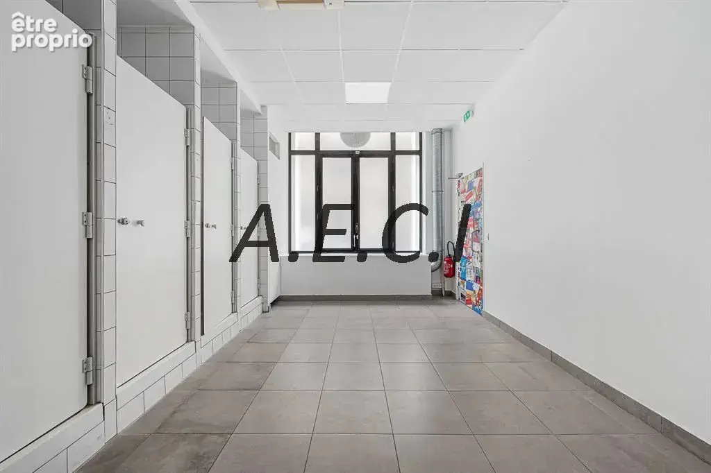 Vente d'un local professionnel / commercial - Paris 17 - photo 3