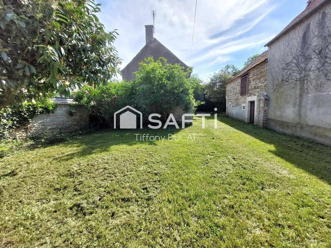 Photo 4 - Maison à COUSSEGREY