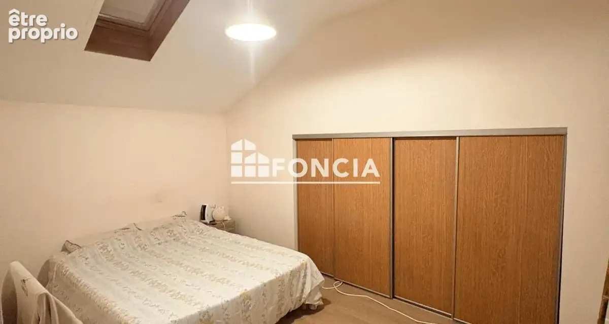 Saint-étienne-du-bois – t3 duplex – 78,77 m² vendu loué - photo 6
