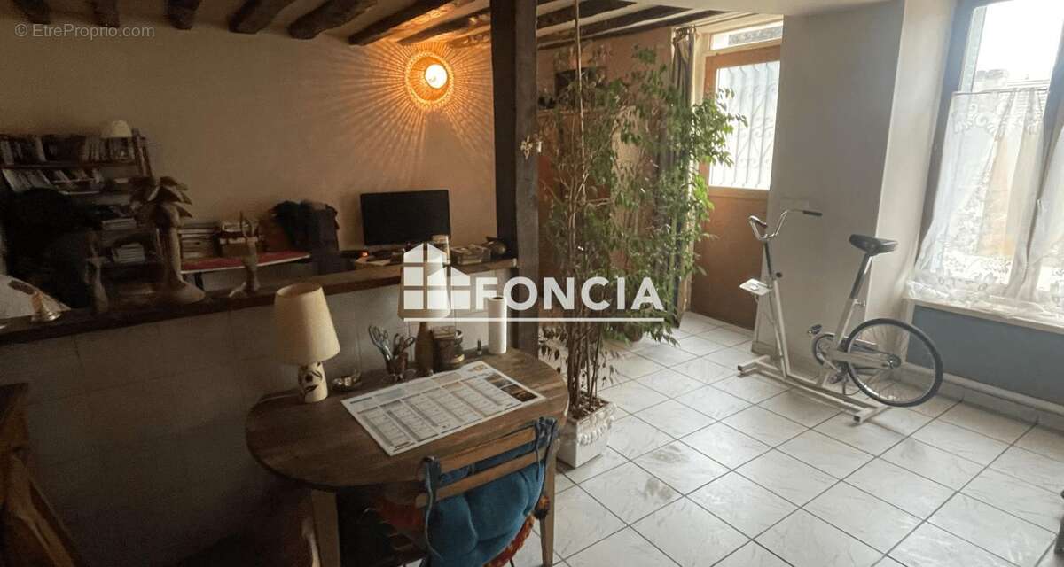 Appartement à MEREVILLE