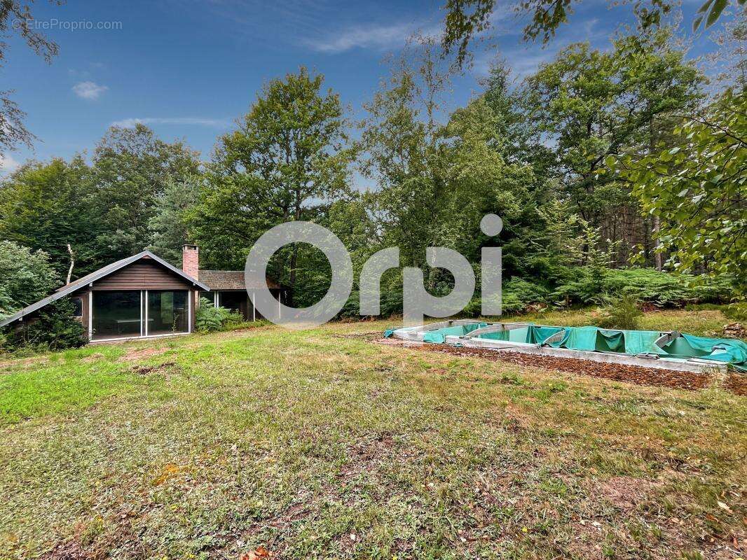 Maison à SYLVAINS-LES-MOULINS