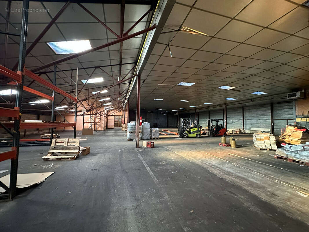 Commerce à LE PUY-EN-VELAY