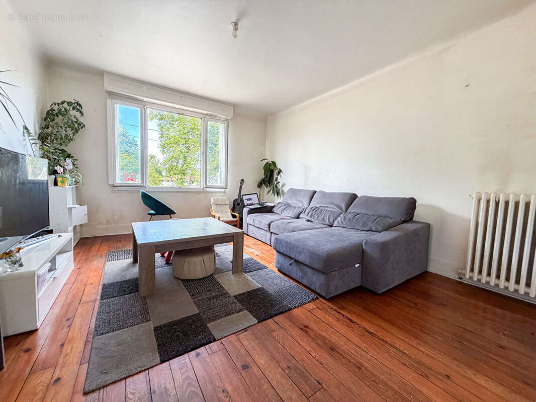 Appartement à SOUSTONS