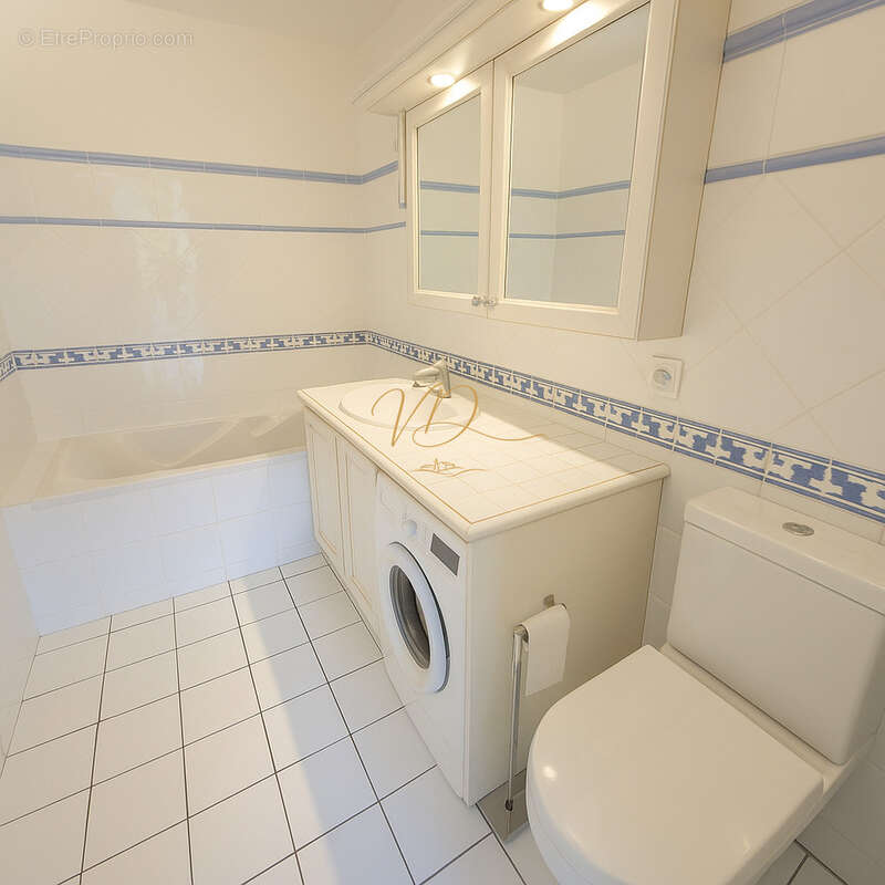Résidence sécurisée avec piscine et tennis à deux pas du centre - photo 9
