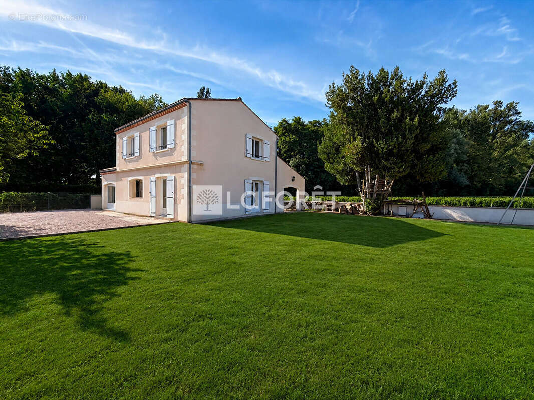 Maison Saint Emilion 5 pièce(s) 115 m2 - photo 2