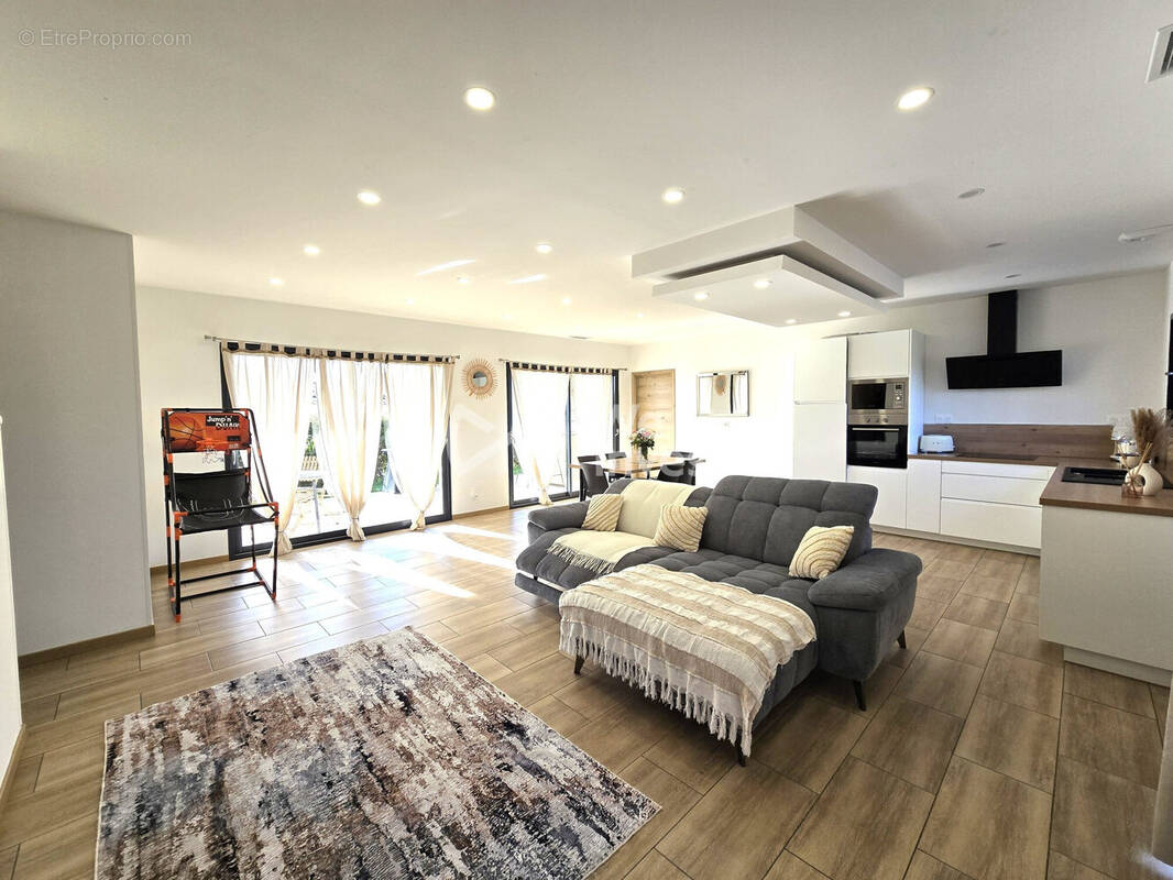 Maison à CASTELSARRASIN