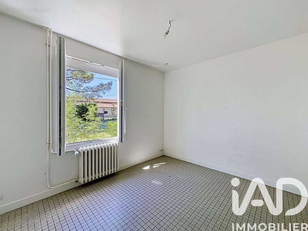 Maison 109 m² à Sainte-Verge  - photo 6