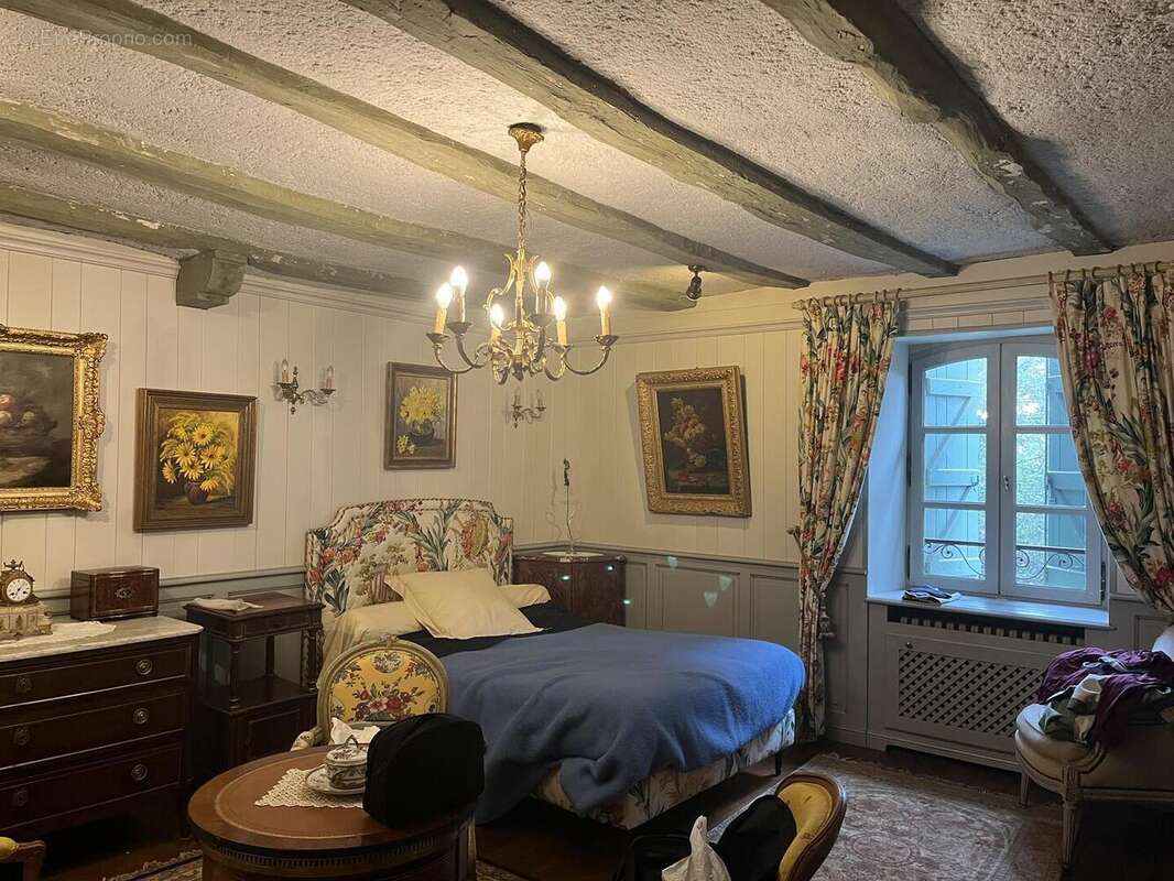 Maison R+1 - Chambre n°4 - Maison à LIVERNON