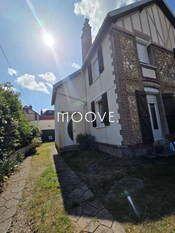 Maison à SOTTEVILLE-LES-ROUEN