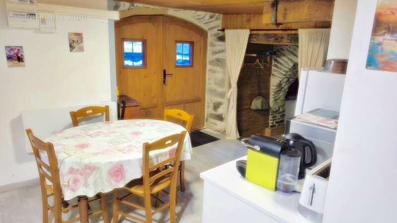 En Savoie (73), à vendre Vallée de La Maurienne, maison P8 rénovée, cave, voutes, terrain, combles, stations de ski, 3 vallées - photo 33