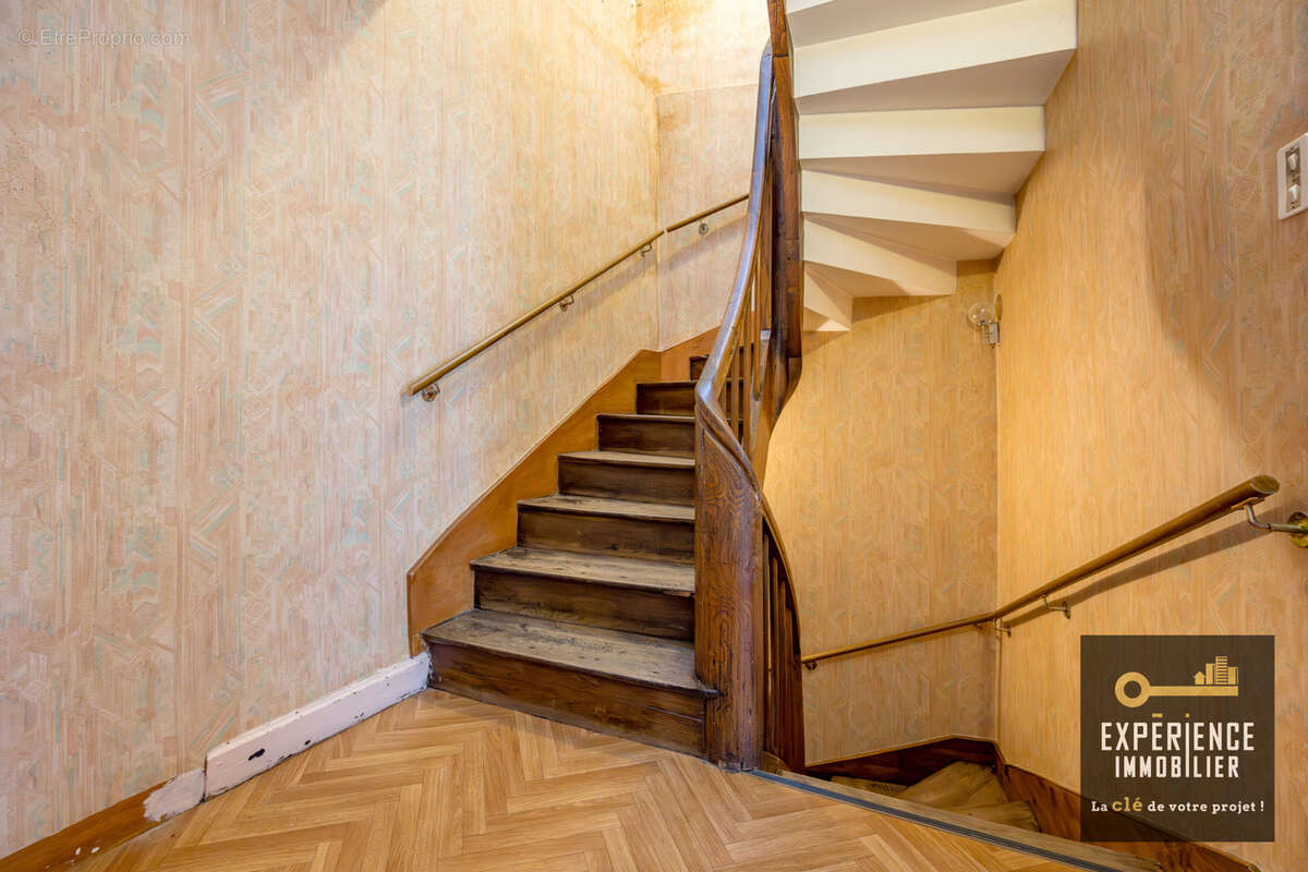 Maison à QUINTIN