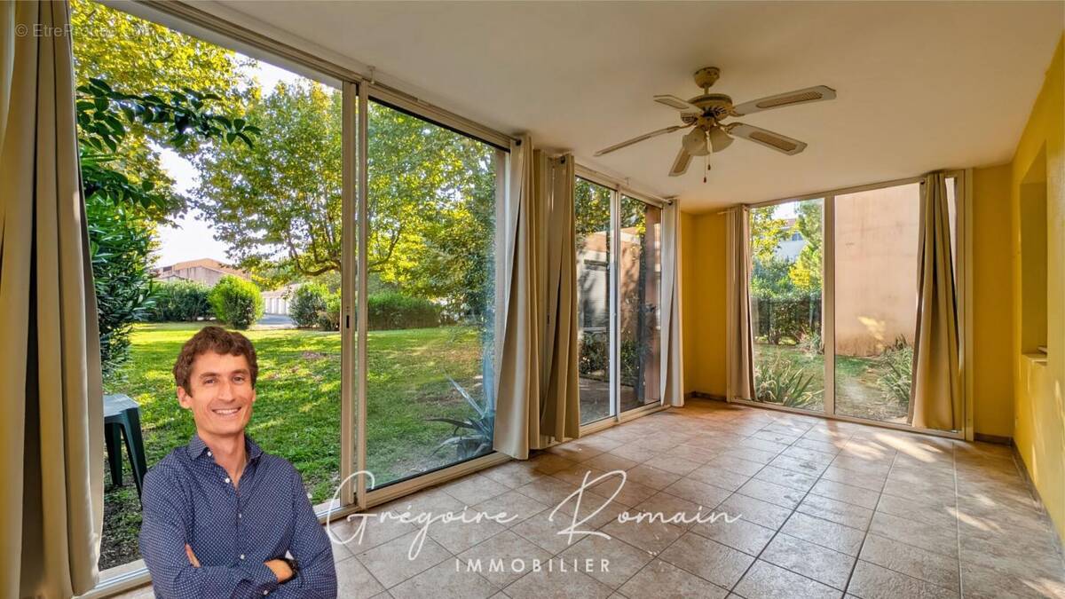 Appartement à SAINT-MARTIN-DE-CRAU