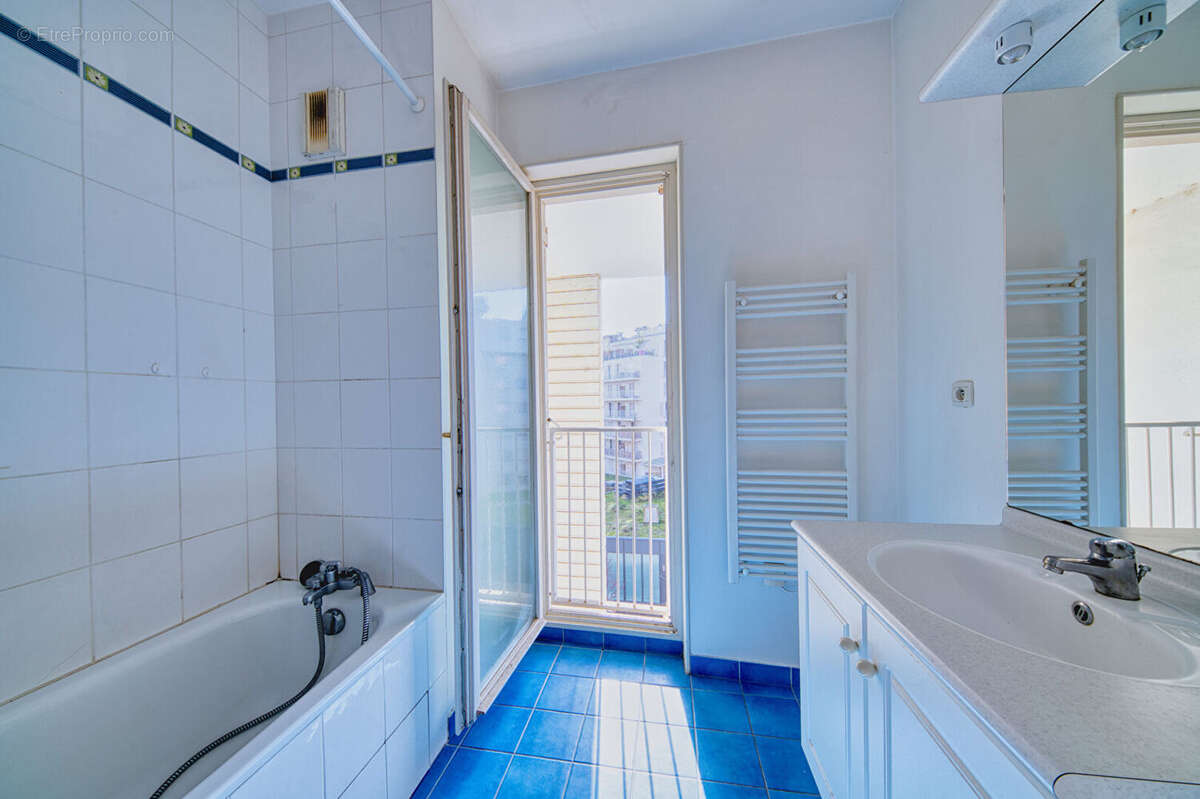 Appartement à LYON-8E