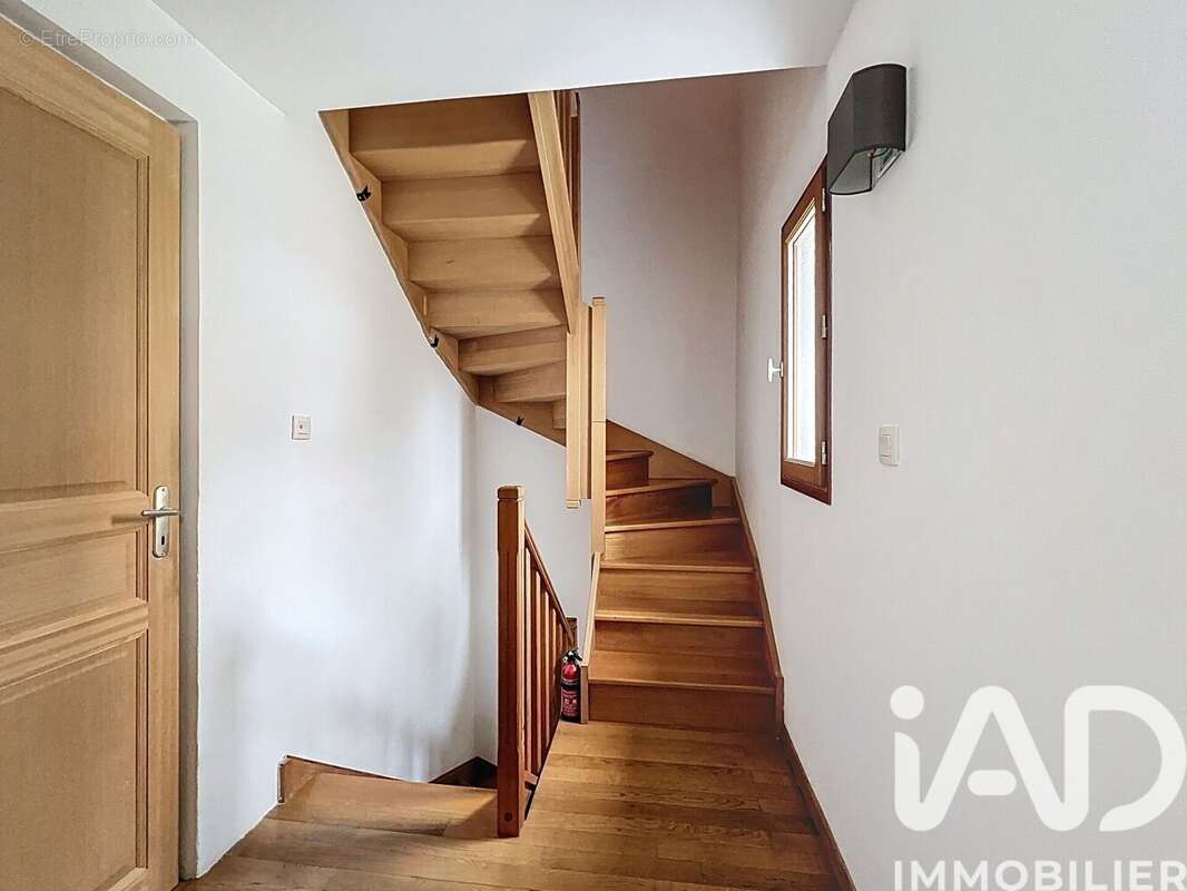 Photo 8 - Maison à GARCHES