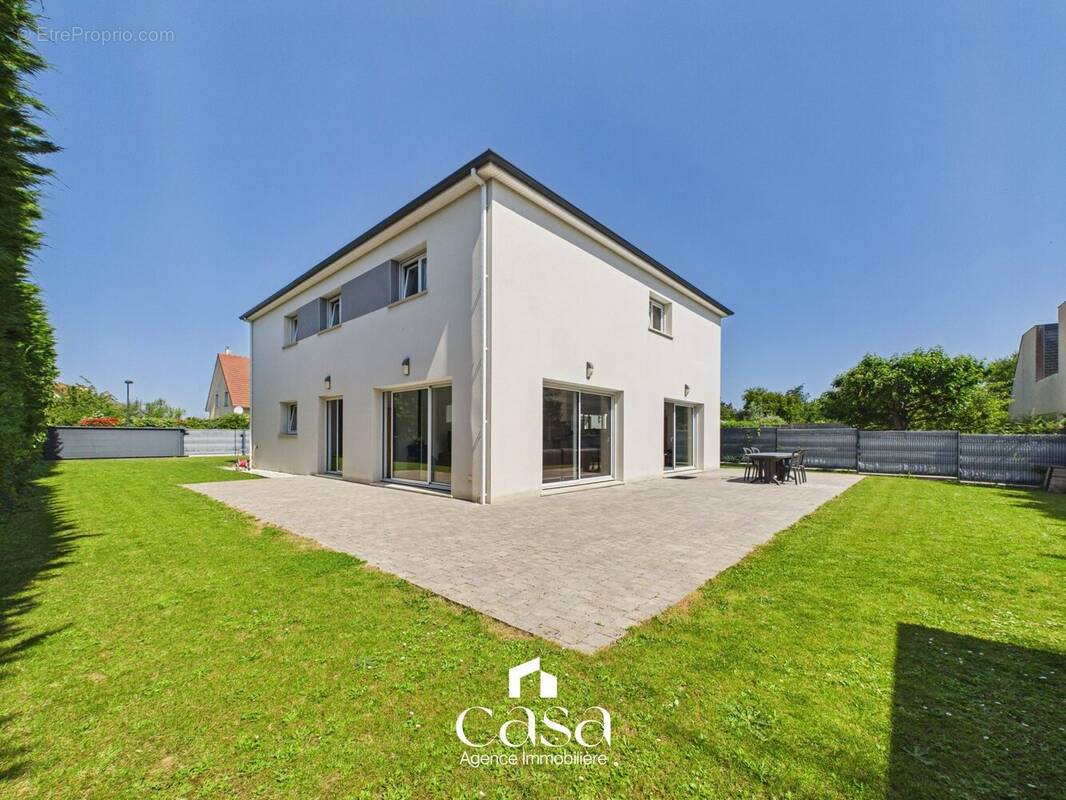 Maison à CAMBES-EN-PLAINE