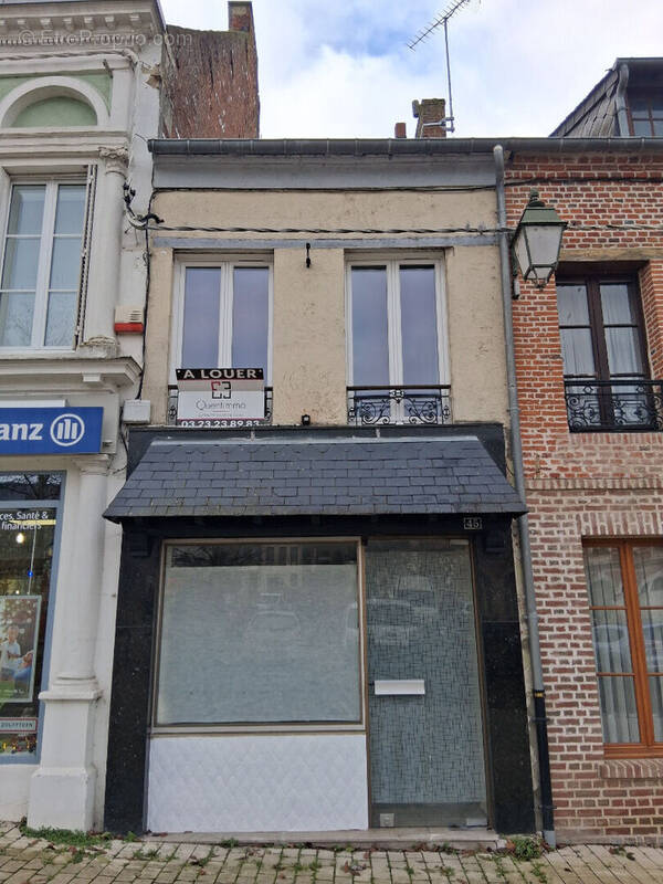 Commerce à MONTCORNET