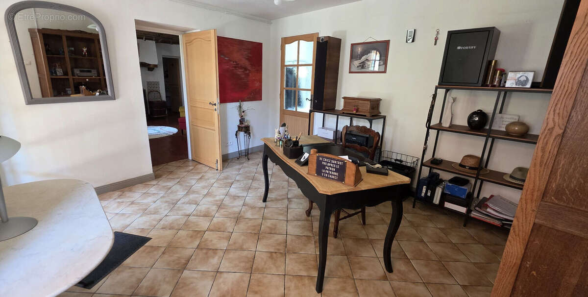 Maison à ISSY-L'EVEQUE