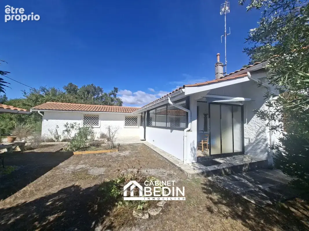 Photo Maison à Ares au prix de 399 000€