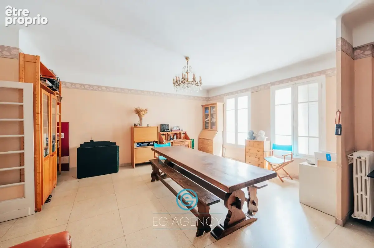 Appartement 4 pièces 145 m² à vendre à Marseille-1e (13001) - photo 2