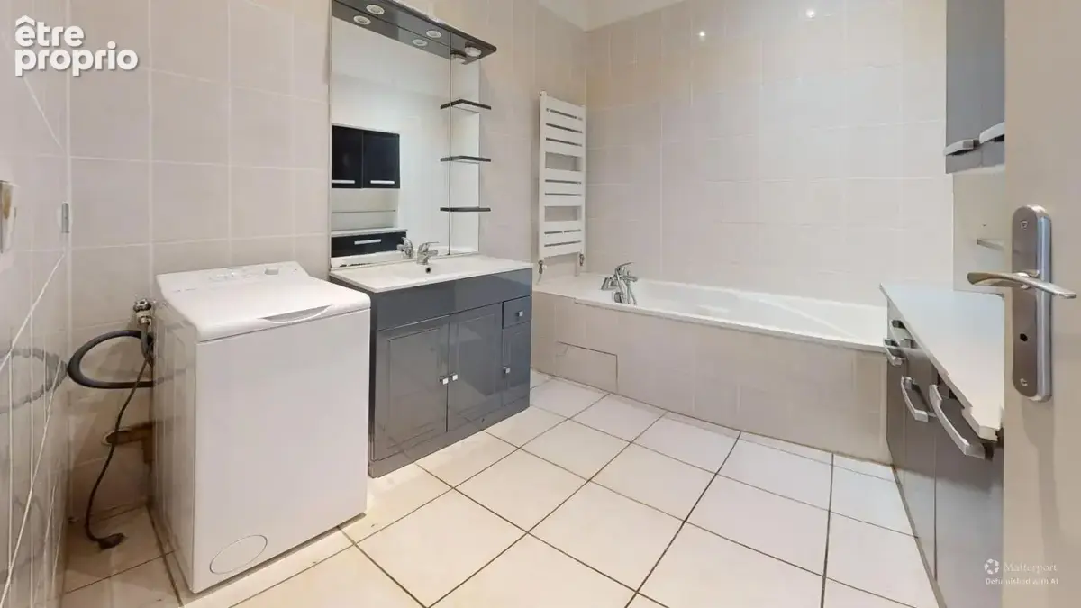 Appartement sur cour avec extérieur au centre de Villefranche-sur-saône - photo 10