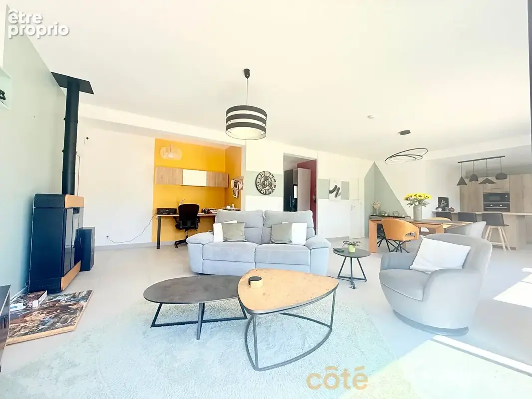 Maison 6 pièces 143 m² à vendre à Veigne (37250) - photo 3