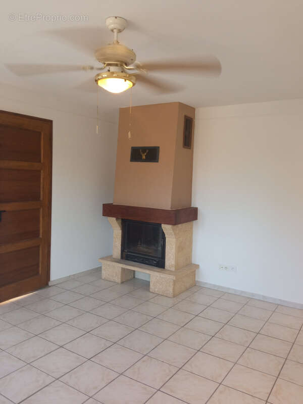 Autre à SAINT-GILLES