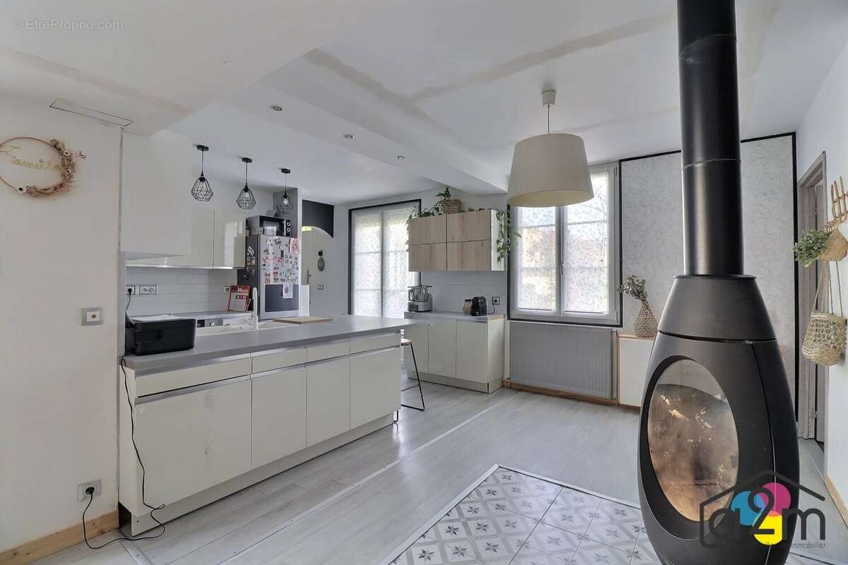 Maison à MONTATAIRE