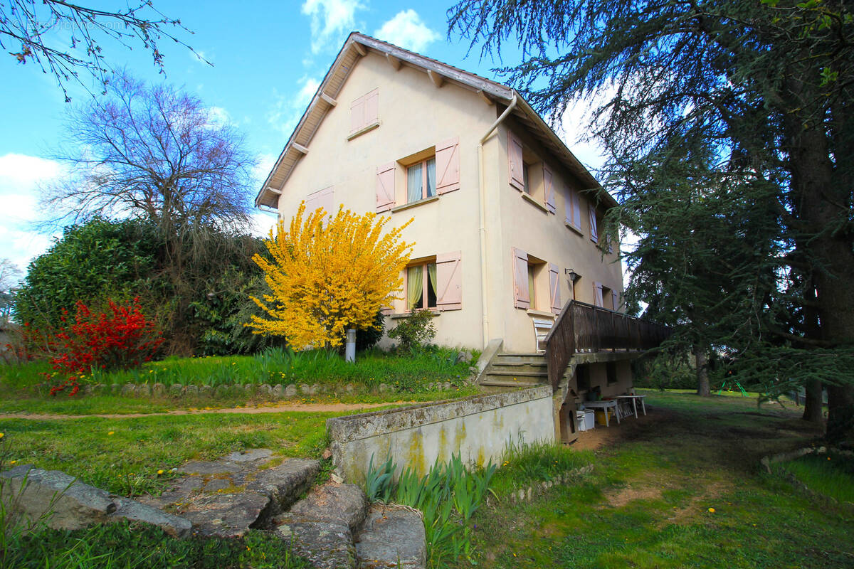 Maison à SAINT-GERMAIN-LAVAL
