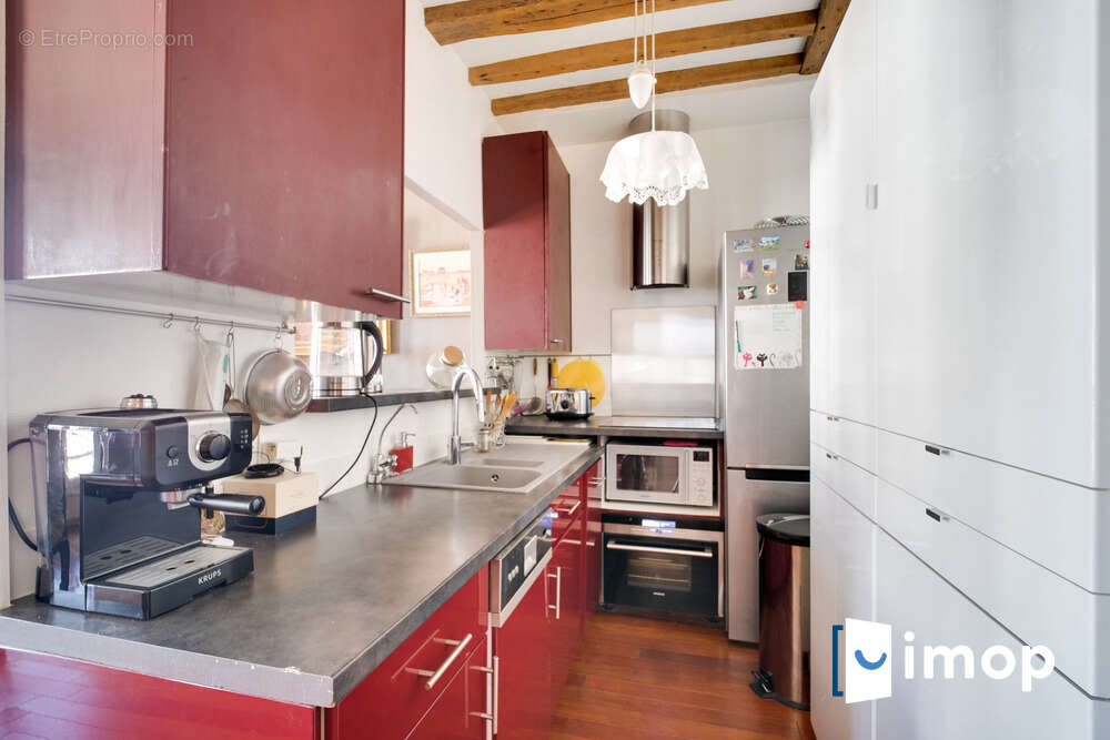 Appartement à PARIS-1E