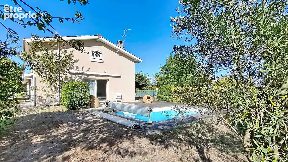 Maison à BLANQUEFORT
