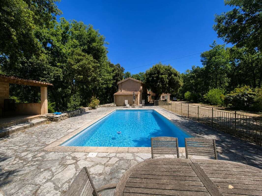 Maison à LORGUES