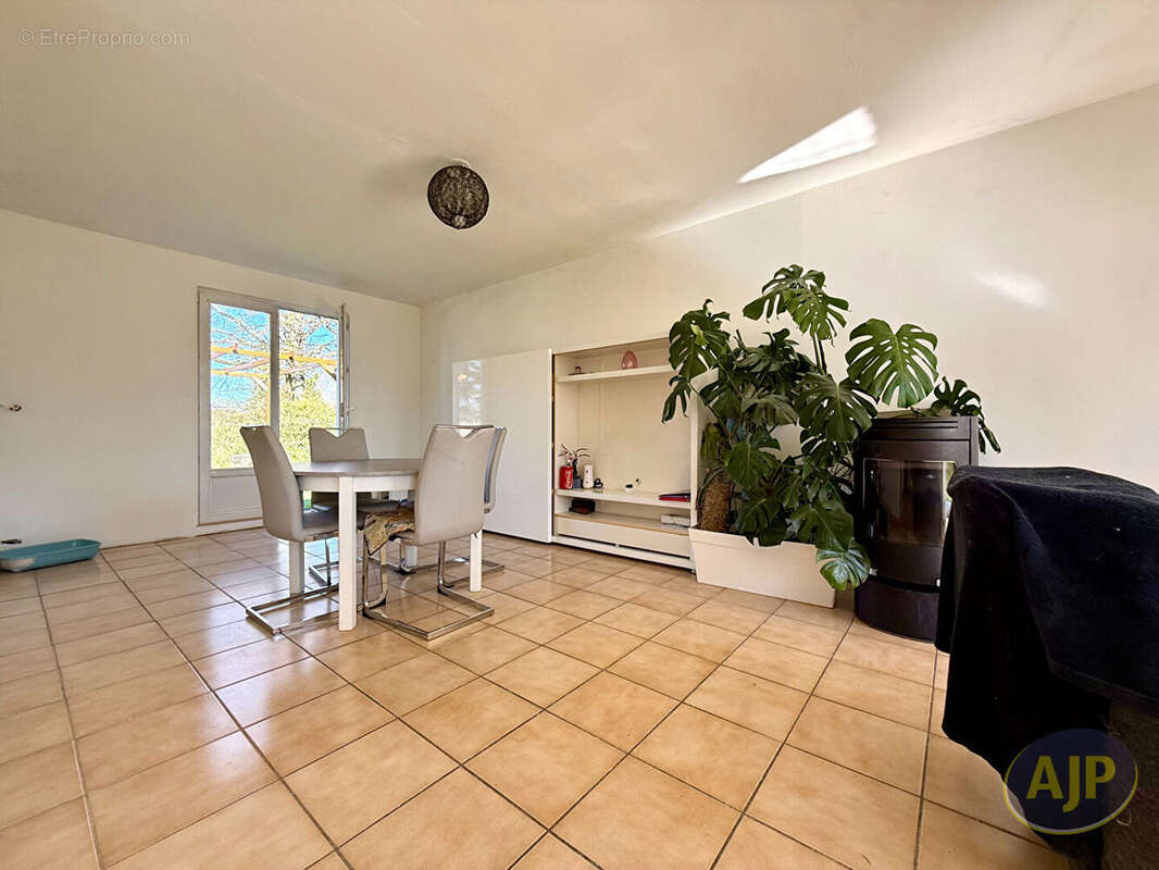 Maison  3 pièce(s) 87 m2 - photo 6