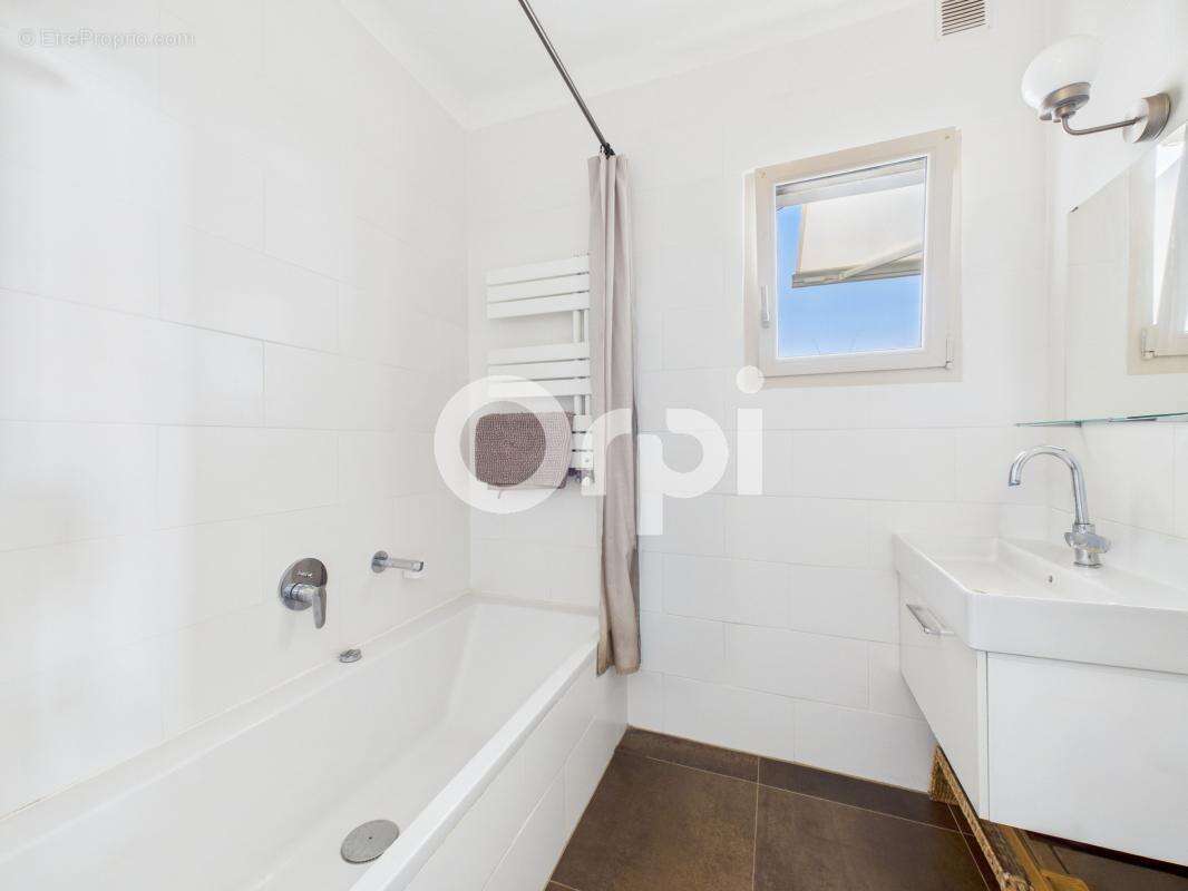 Maison à MANDELIEU-LA-NAPOULE