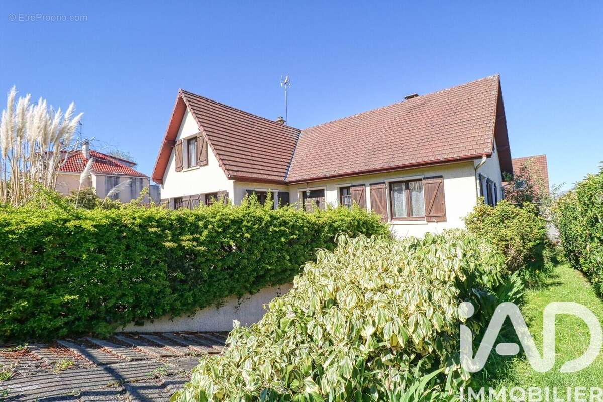 Photo 2 - Maison à PIERRELAYE